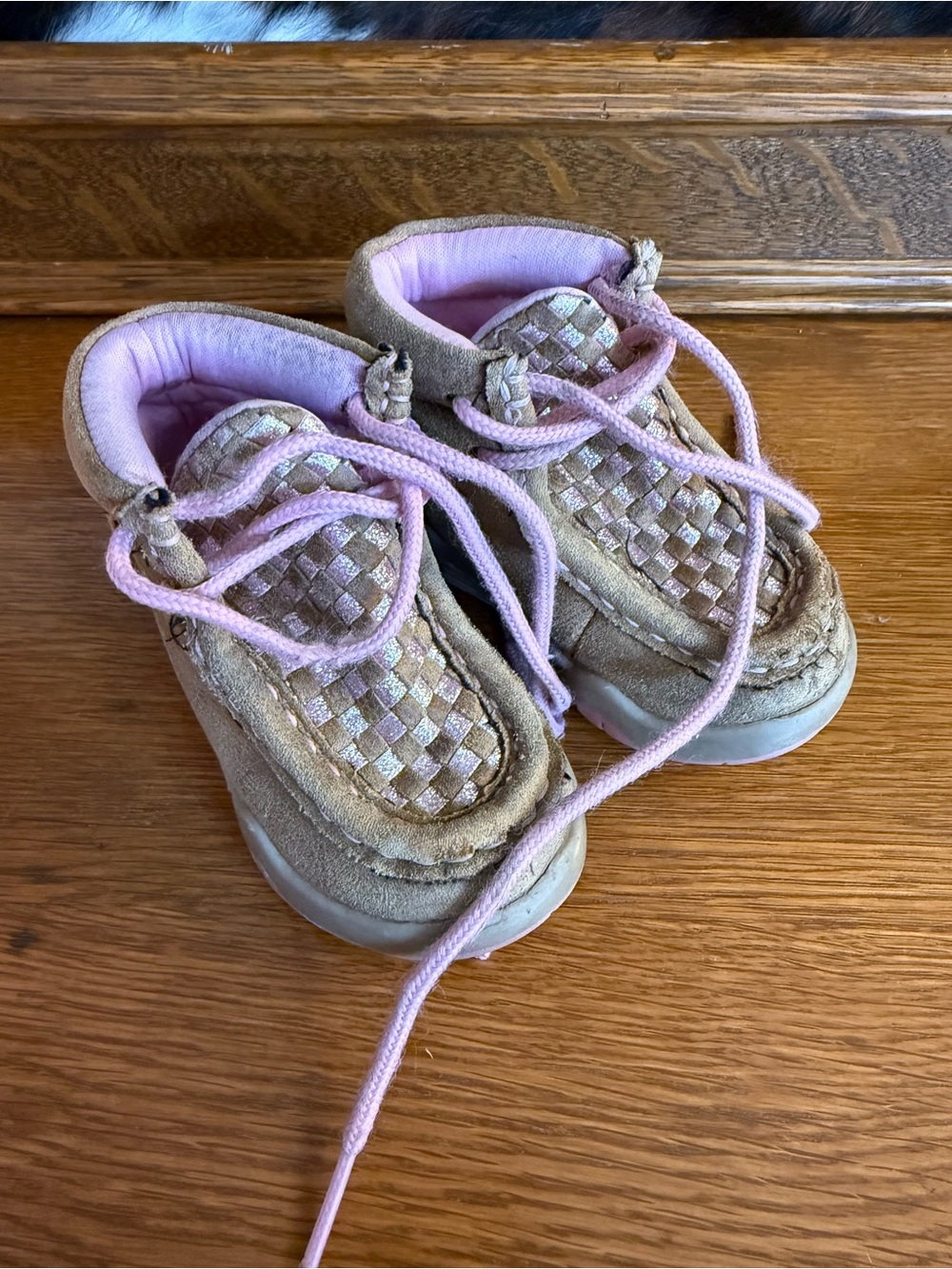 Twister Tan and Light Pink Woven Moccasin - LIGHT UP